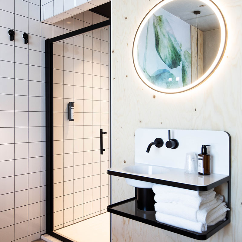 Queen Moloko_Natural-15